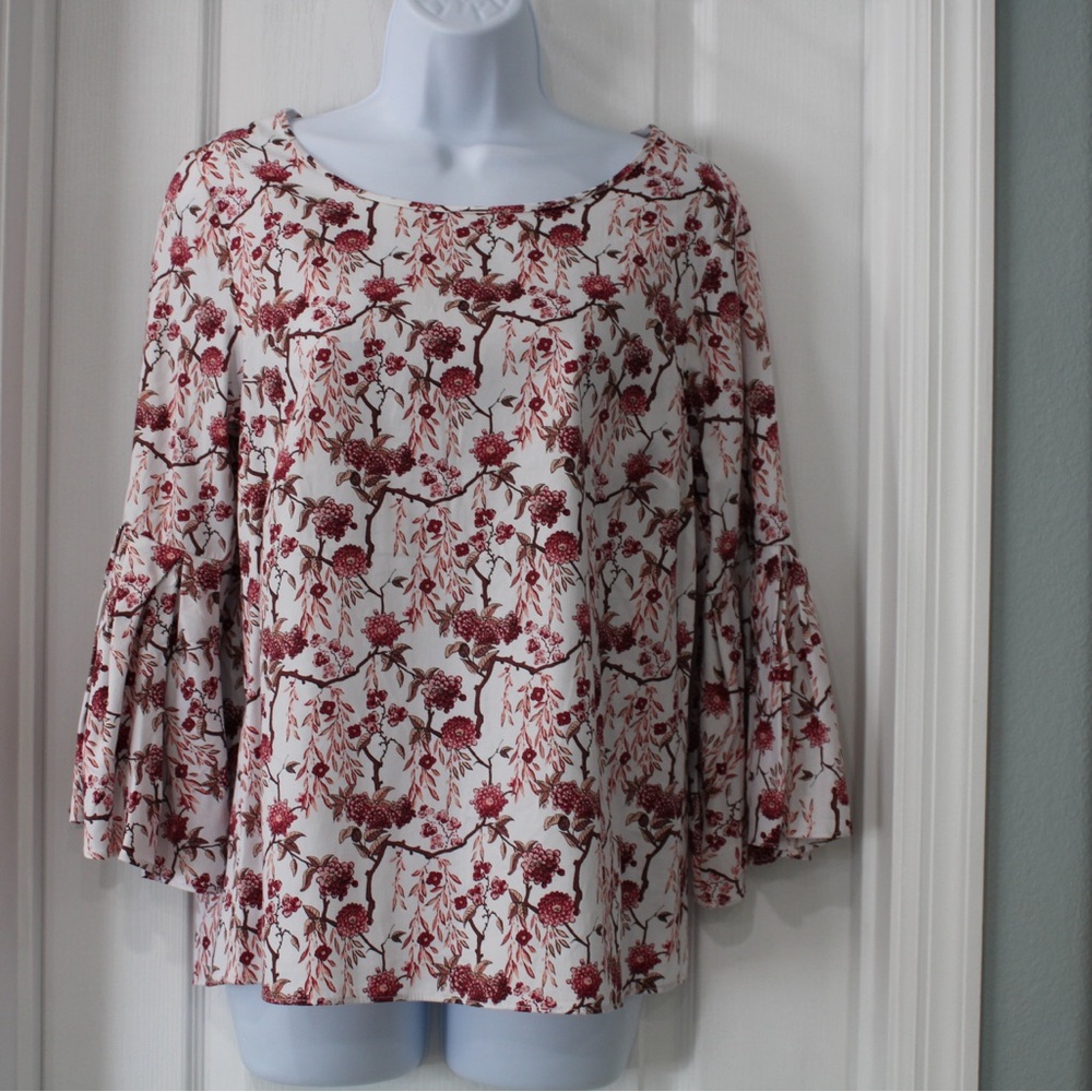 Floral Red and White Women's Top